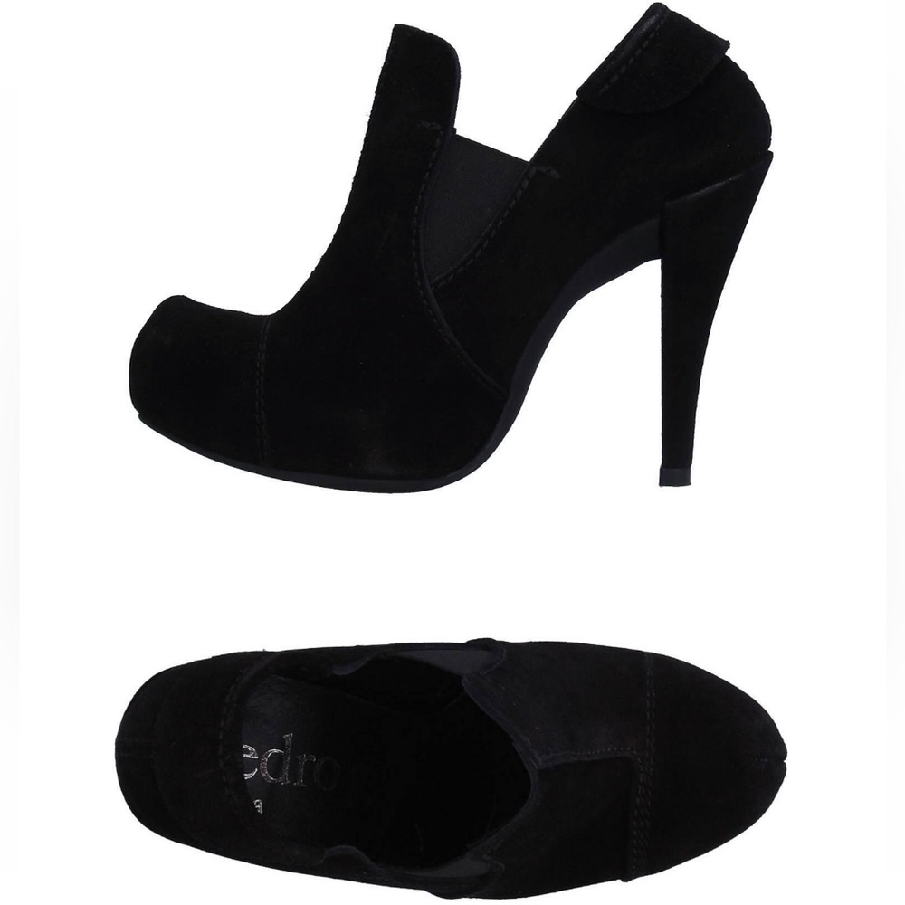 Pedro Garcia Black Suede Booties 38.5/8.5
